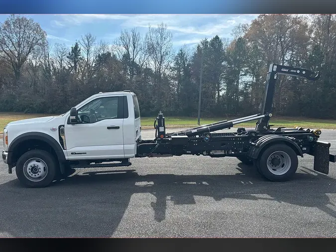 2025 FORD F600 XL48d6b48147ac3f190332a79dba306044