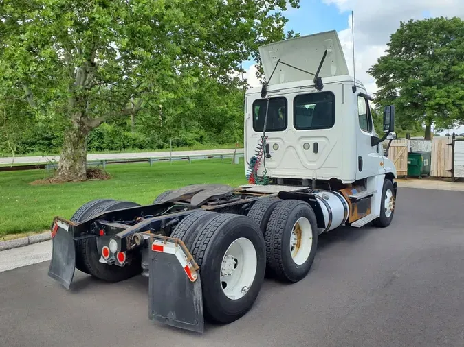 2018 FREIGHTLINER CASCADIA 125
