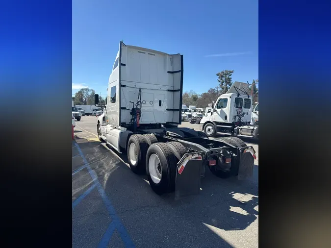 2020 NAVISTAR INTERNATIONAL LT625 SLPR CAB