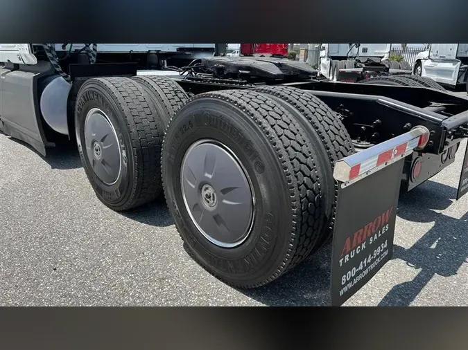 2022 INTERNATIONAL LT625