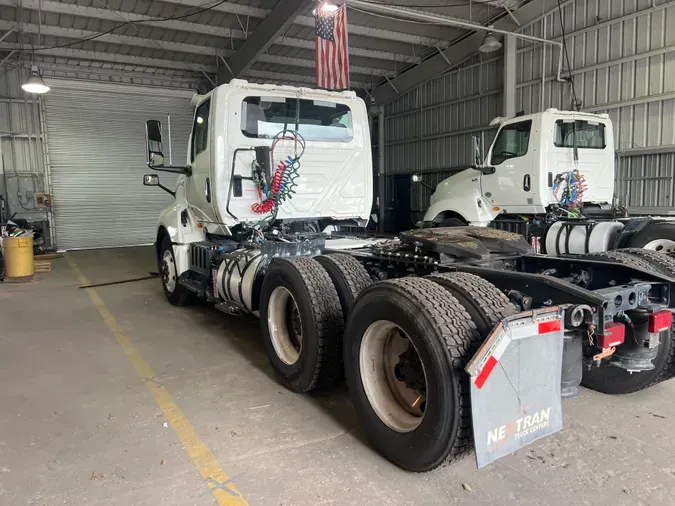 2020 NAVISTAR INTERNATIONAL LT625 DAYCAB T/A