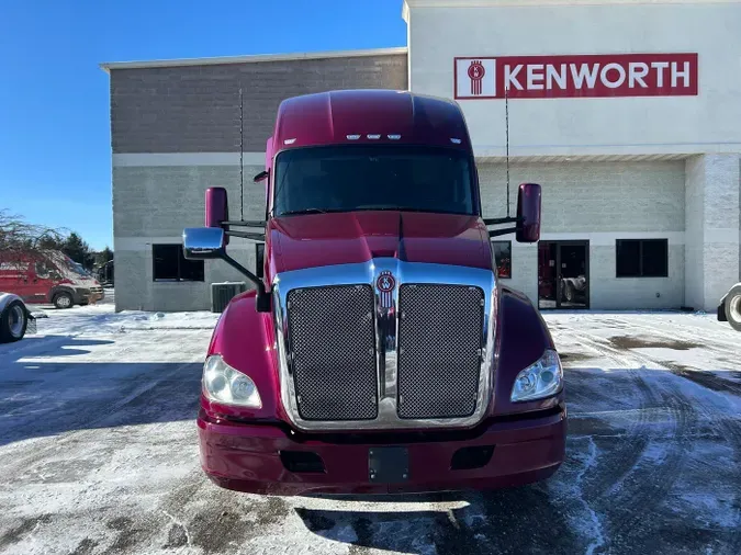 2022 Kenworth T680