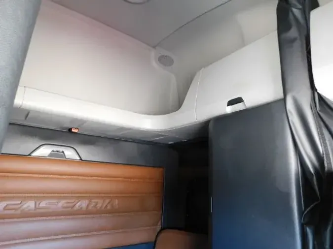 2020 Freightliner New Cascadia 126