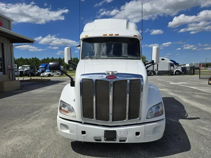 2022 Peterbilt 579