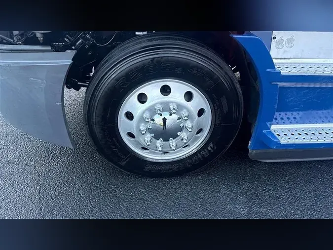 2021 FREIGHTLINER CASCADIA