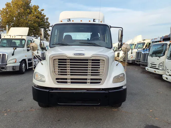 2017 FREIGHTLINER/MERCEDES M2-112