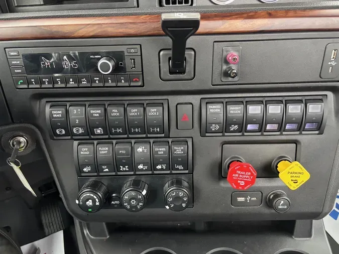 2026 International HX52048e345a6d0c55a5de5ca1f3b971ab3eb