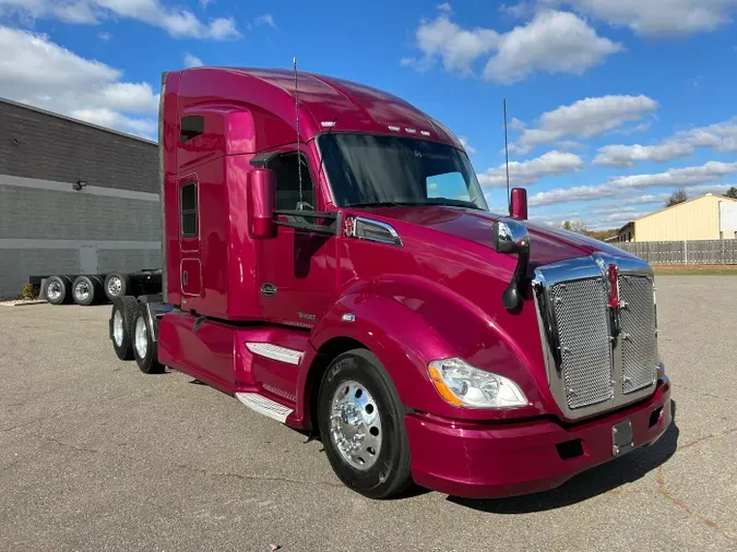 2022 Kenworth T68048e6f3fee6e73bfdfddd3a918655ebdb