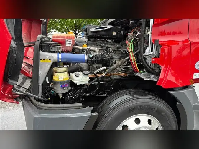 2023 FREIGHTLINER CA126