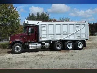 2005 MACK GRANITE CV713