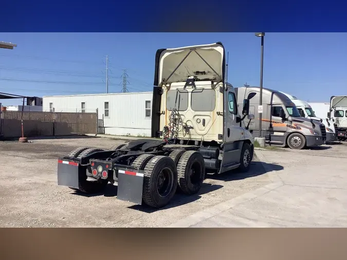 2019 Freightliner Cascadia 125