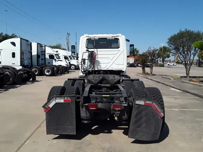 2018 NAVISTAR INTERNATIONAL LT625 DAYCAB T/A