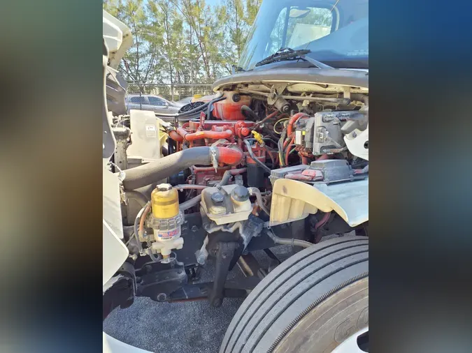 2019 FREIGHTLINER/MERCEDES M2 106