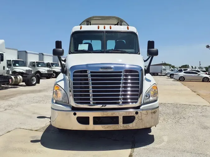 2018 FREIGHTLINER CASCADIA 125