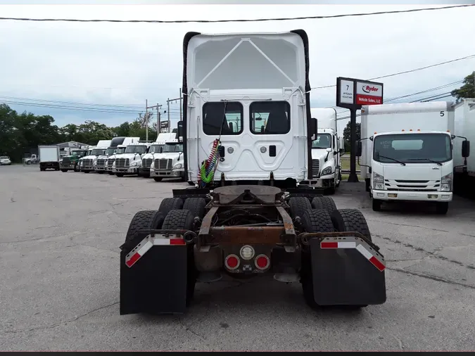 2017 FREIGHTLINER/MERCEDES CASCADIA 125