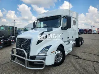 2022 VOLVO VNL64T740