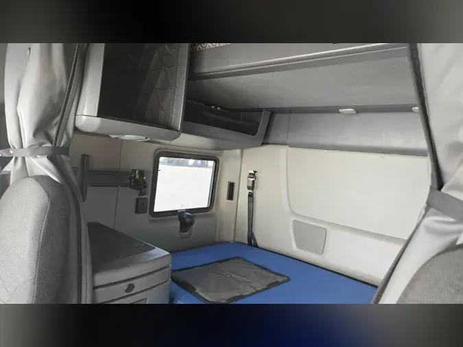 2022 International LT48f48005f199e8ea45354d89bbb7679e