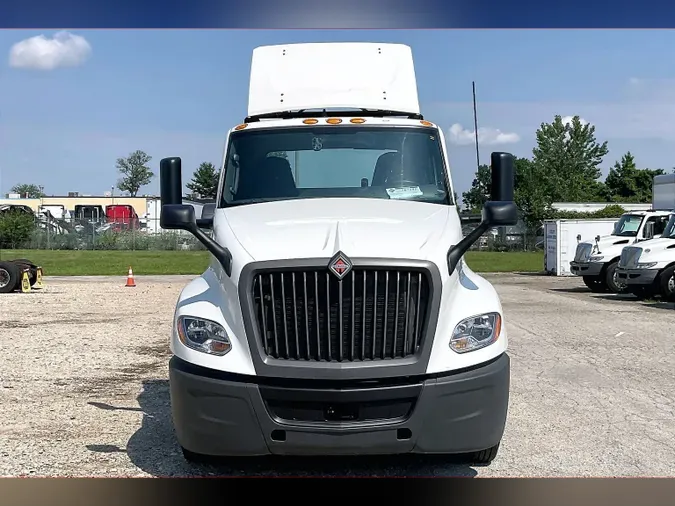 2022 INT LT625 6x4