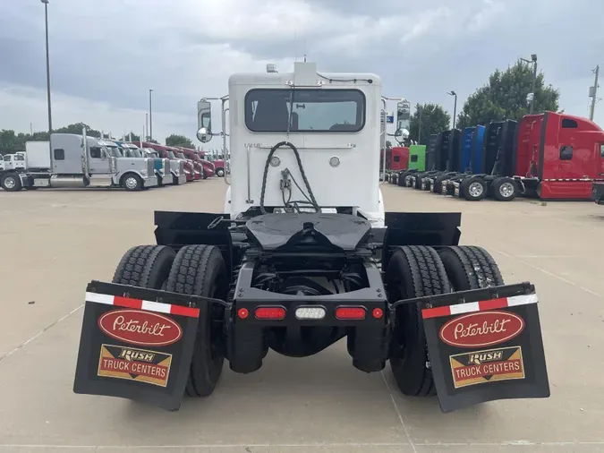 2019 Peterbilt 337
