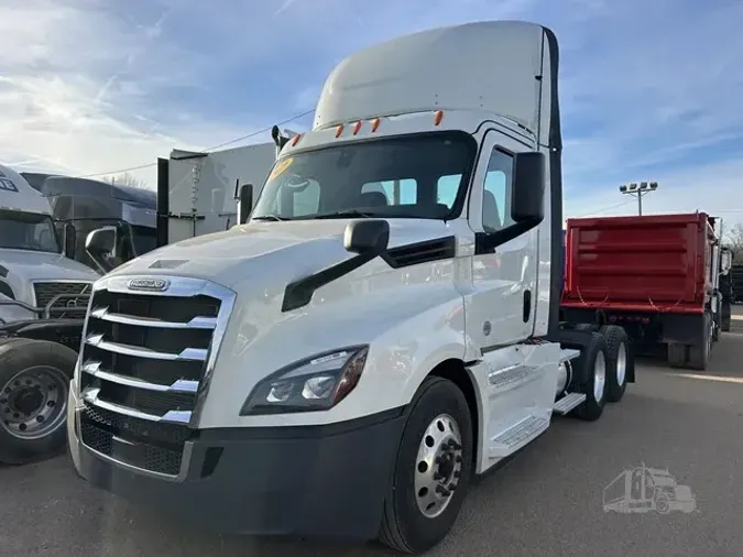 2020 FREIGHTLINER CASCADIA 12648f92001e319e25f85153c97bd472d26