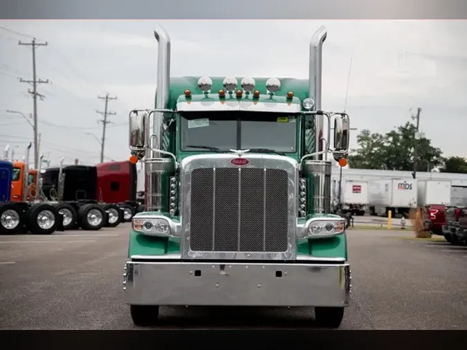 2024 PETERBILT 389