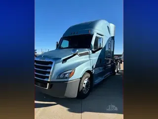 2023 FREIGHTLINER CASCADIA 126