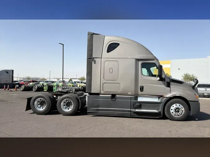 2025 Freightliner Cascadia 1264907385cc34050f08109f0d1438f0902