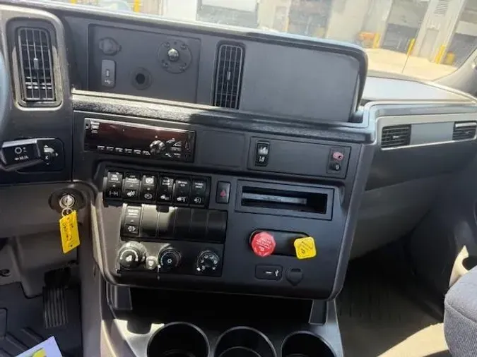 2019 International LT625