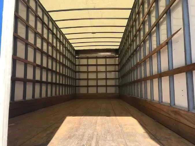2018 HINO 258ALP