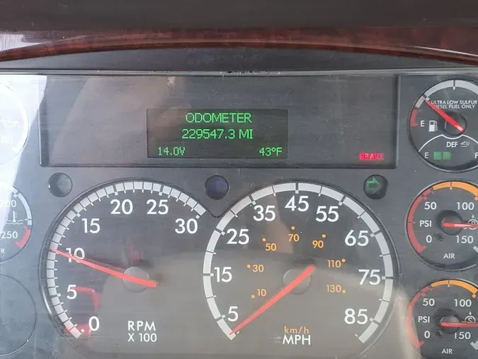 2019 FREIGHTLINER/MERCEDES M2 106