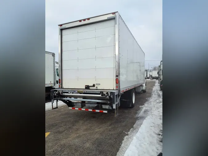 2019 FREIGHTLINER/MERCEDES M2 106