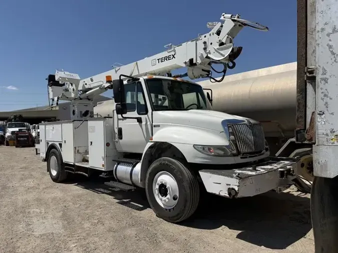 2012 TEREX COMMANDER 4047