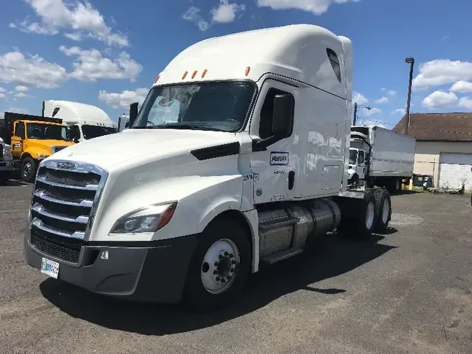 2019 Freightliner T12664ST