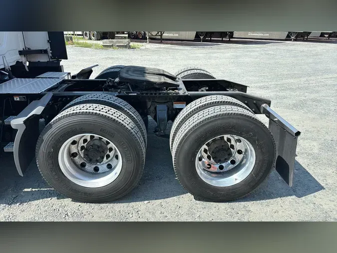 2023 Freightliner Cascadia 1264917118bb1383b3ad3080cbc865ef5e9