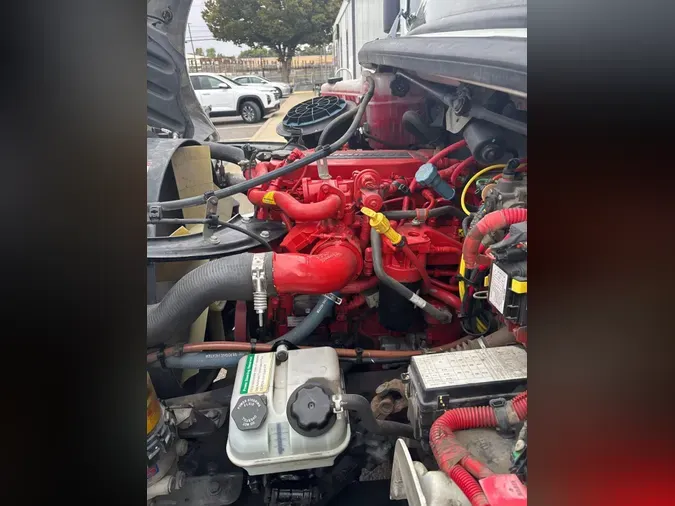 2019 FREIGHTLINER/MERCEDES M2 106