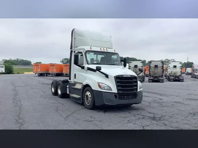 2020 Freightliner Cascadia 126491b4e5bfc69e3e3babd82fc835e18d4