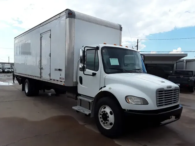 2018 FREIGHTLINER M2 106