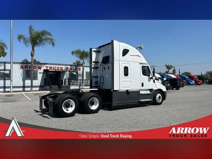 2021 FREIGHTLINER CA126
