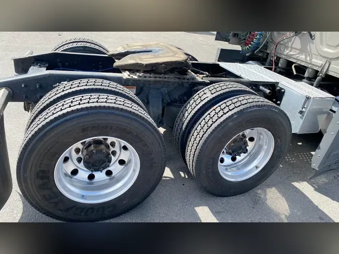 2024 Freightliner Cascadia 126