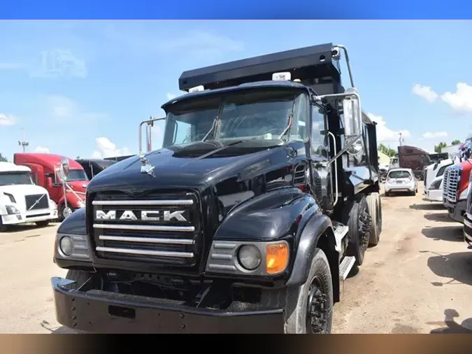 2007 MACK GRANITE CV713