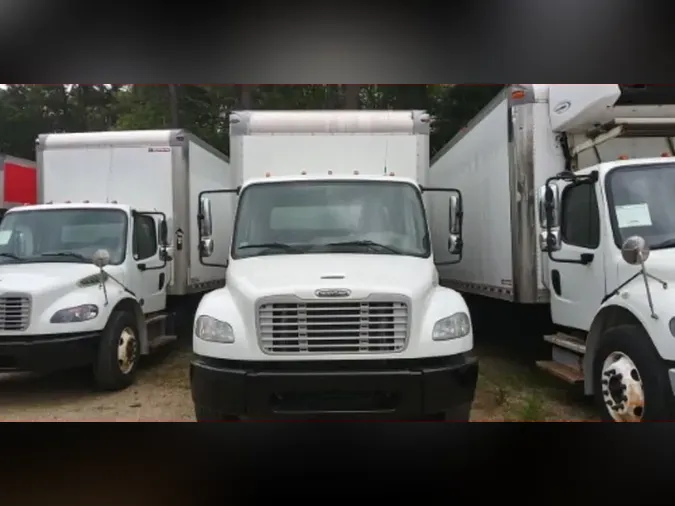 2019 FREIGHTLINER M2 106