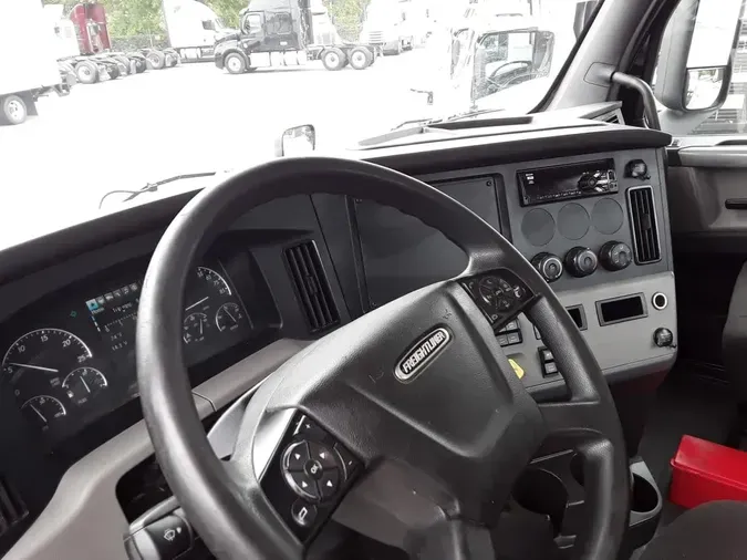 2020 FREIGHTLINER/MERCEDES NEW CASCADIA 126