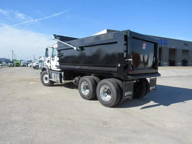 2026 MACK GR64B
