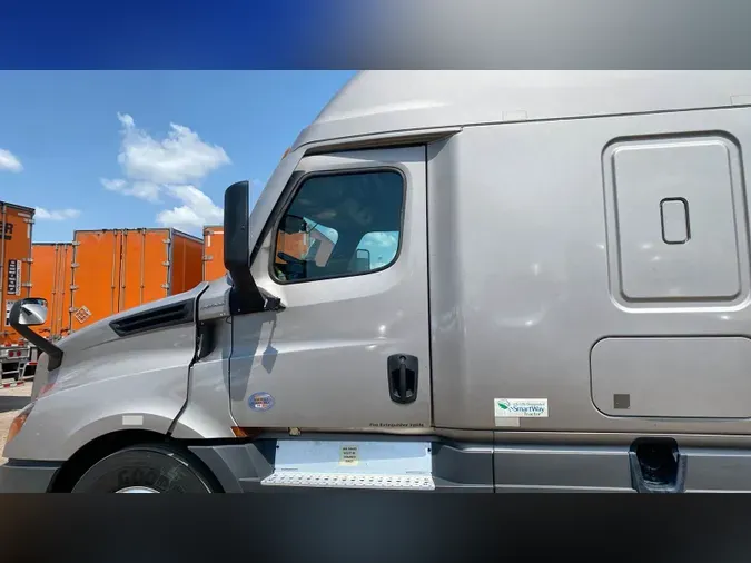 2024 Freightliner Cascadia 1264929e254343f1d1b635a3cd44504e980