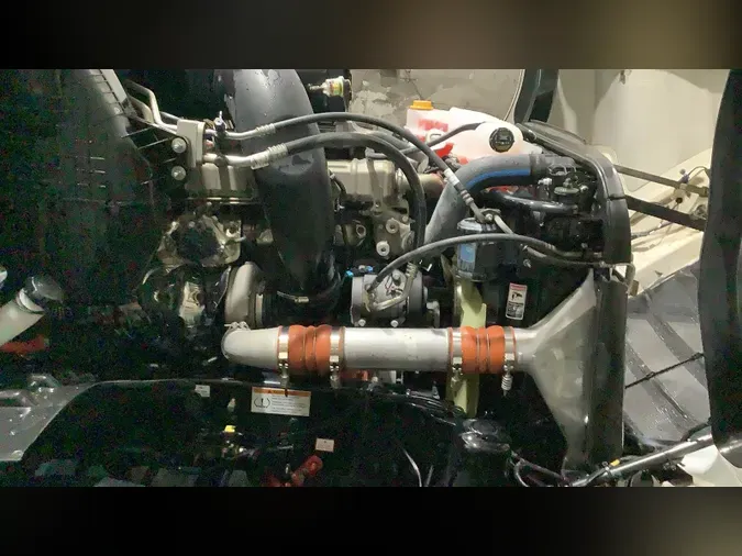2022 Freightliner Cascadia 126492a125b8b831fa979e54830eb060d4b