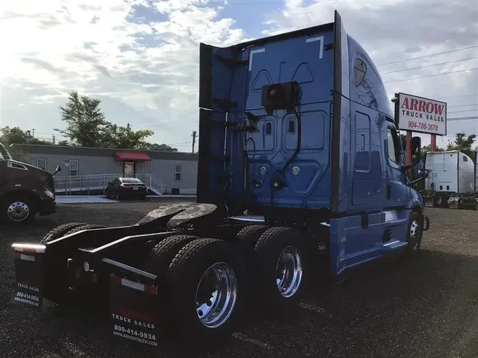 2021 FREIGHTLINER CA126