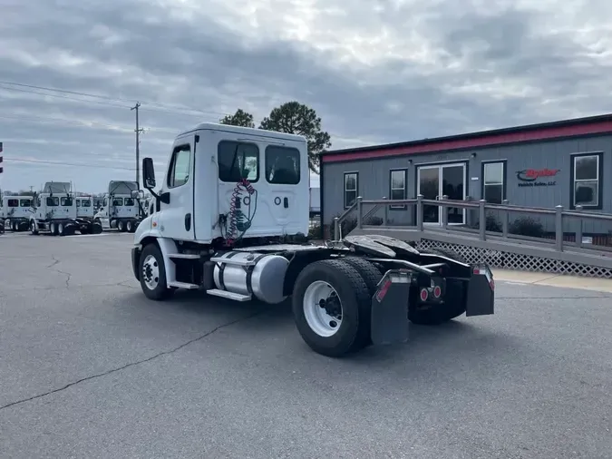 2019 FREIGHTLINER/MERCEDES CASCADIA 113