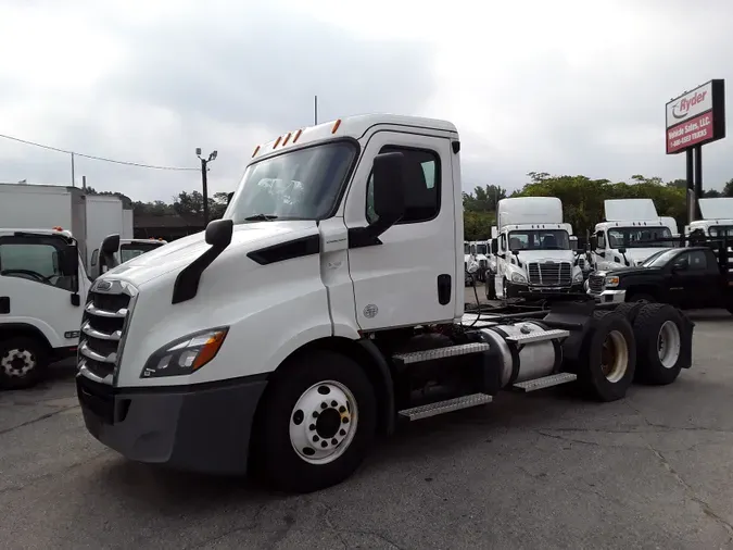 2020 FREIGHTLINER/MERCEDES NEW CASCADIA 116492dfad1bbab990a99d97791397b658f