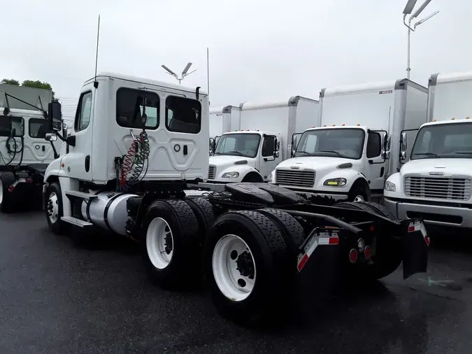2020 FREIGHTLINER CASCADIA 125