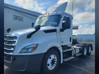 2018 FREIGHTLINER NEW CASCADIA PX12664